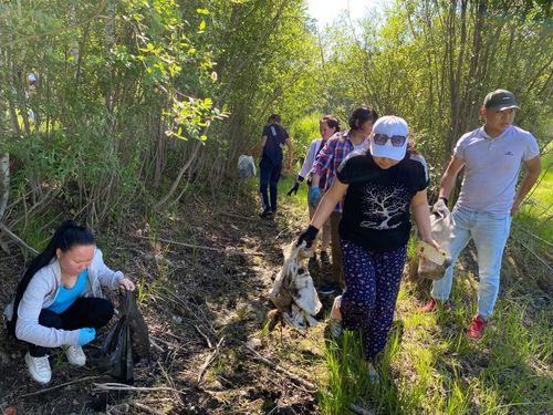 В Чеди-Холе прошел массовый субботник