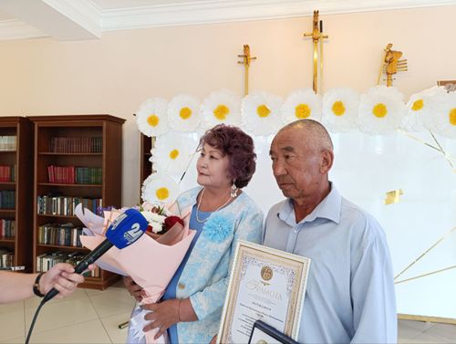 В благодарность за любовь и верность