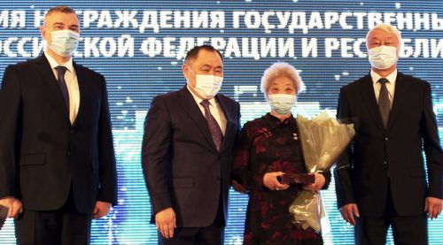 "БО ХҮНГЕ ЧЕДИР ЧОНУМНУҢ ЭДЭЭНДЕН ТУТТУНУП АЛГАН АЖЫЛДАП ЧОР МЕН"