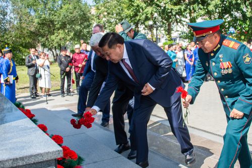 Мөгейиг-биле эгелээн