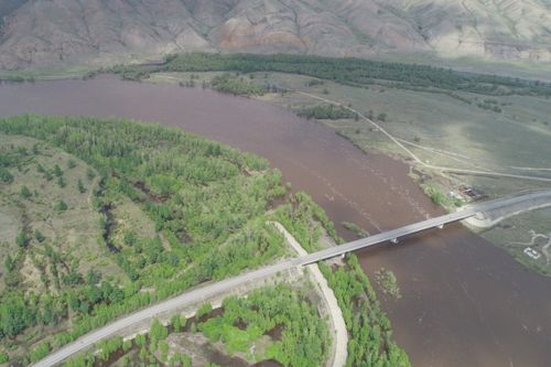 Паводок размыл дороги