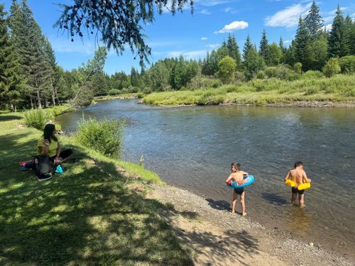 В Чеди-Хольском районе продолжаются рейды по береговым зонам реки Элегест