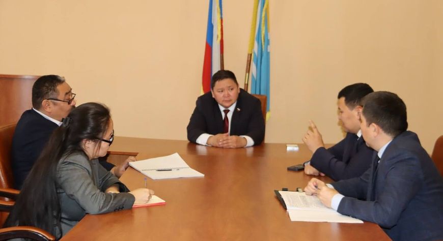 Власти Тувы обсудили меры по пресечению незаконного оборота алкоголя