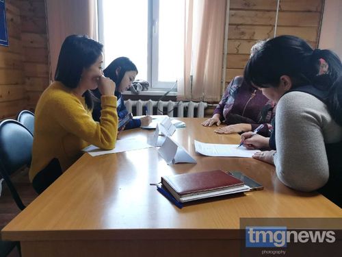 «Услышать каждого»: в Туве начала работу мобильная приёмная Главы Республики