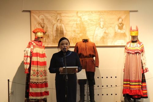 Жителей Тувы приглашают ознакомиться с крестьянскими костюмами Енисейской губернии