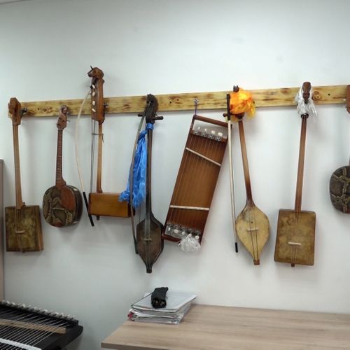 Сукпактың уран чүүл школазында улустуң ыры болгаш хөөмей салбырын ажыткан