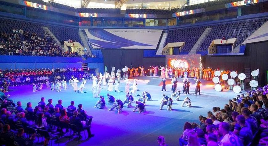 Полпред принял участие в церемонии открытия I этапа Спартакиады МЧС России