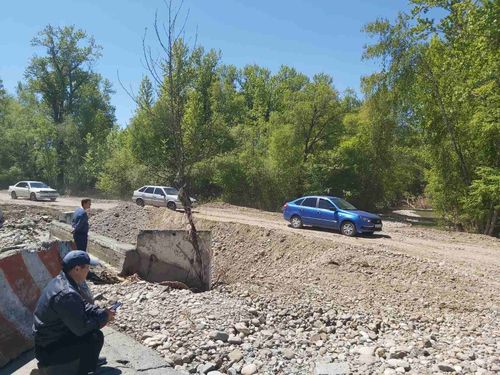 Движение по мосту через Малый Енисей возобновлено
