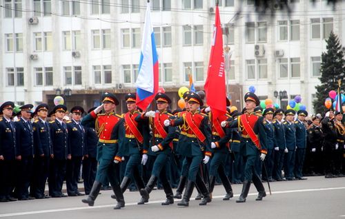 В Кызыле проходит репетиция военного парада