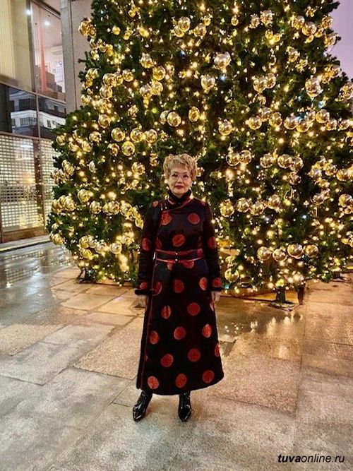 Сенатор Дина Оюн поздравила земляков с наступающим 2023 годом