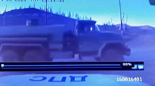 Пьяный водитель ЗИЛа наехал на служебную машину ДПС