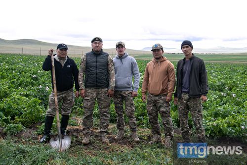 В Туве участники спецоперации помогают семьям своих боевых товарищей