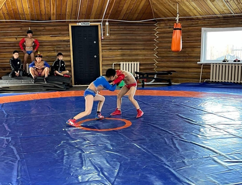 Бии-Хемниң бичии болгаш элээди мөгелери ачыр-дачыр тудушкан