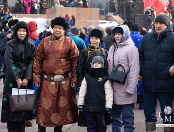 В Кызыле на площади Арата прошли народные гулянья по случаю Шагаа