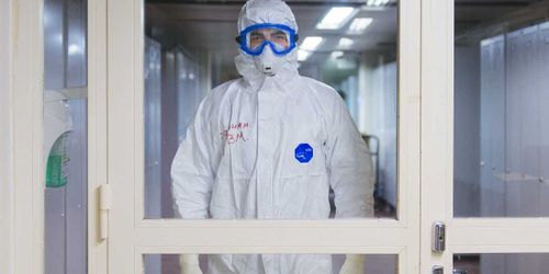 Оставайтесь дома! Спасите себя и своих близких