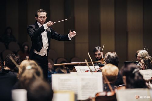 Үе мурнаан хөгжүм чогаалдары