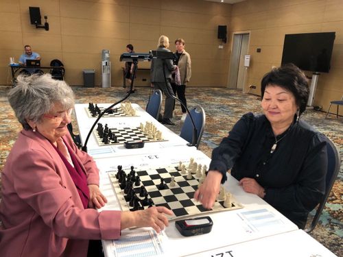 Учителя математики из Тувы представляют республику на первенстве России по шахматам среди ветеранов в Сочи
