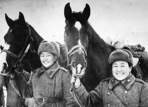 Жителей Тувы приглашают принять участие в онлайн-марафоне «Подвиг женщин Победы»