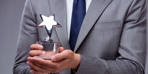 Станьте предпринимателем года