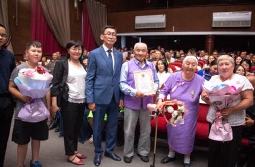 Хөй-хөй чылдар эгин кожа...