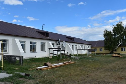 Тарлагда школаның үндезин септелгези доостур чадазында