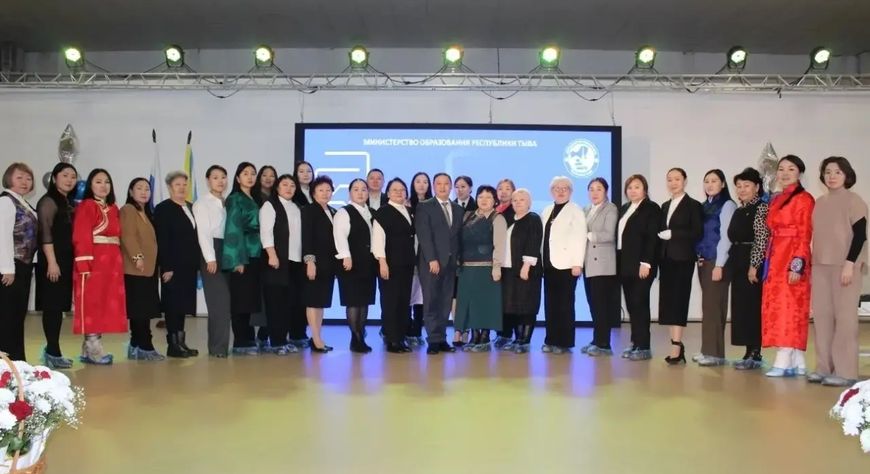В Министерстве образования Тувы обсудили кадровое обеспечение отрасли