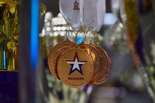 Глава Тувы пожелал участникам Кубка Министра обороны РФ по спортивной борьбе захватывающих поединков