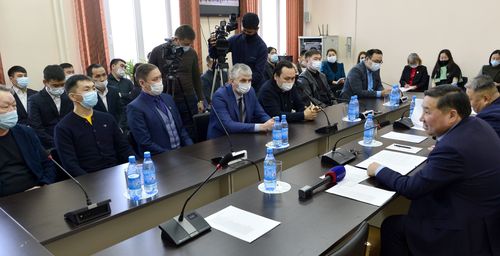 Когда фанфары отгремели…