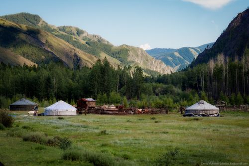 МӨҢГҮН БИЛЗЕК