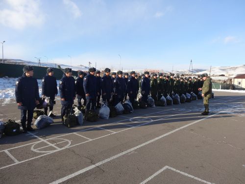 Порядка 40 новобранцев из Тувы пополнили ряды ВДВ и Морской пехоты