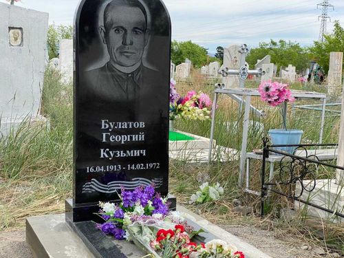 В Туве появился памятник ветерану Георгию Булатову