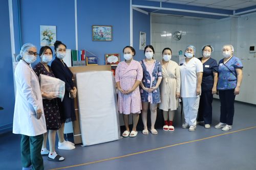 Более 1200 семей Тувы получили губернаторские наборы для новорожденных в 2025 году