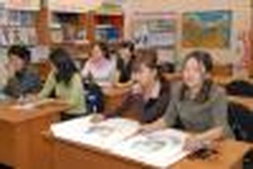 Диктанты пишут учителя