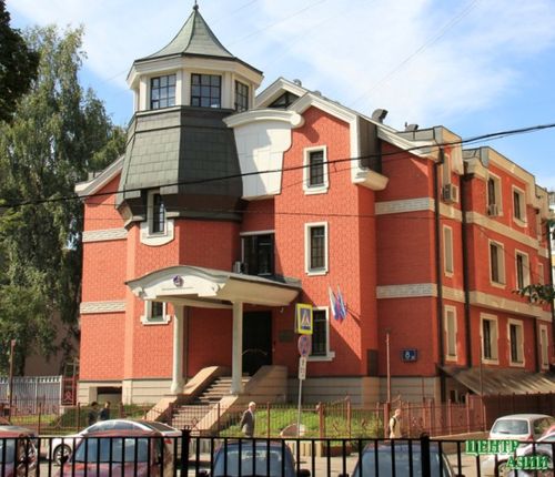 Представители полпредства Тувы навещают земляков в госпиталях