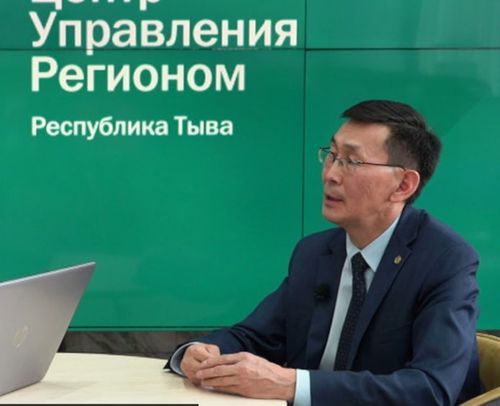 В прямом эфире ЦУР Тувы принял участие вице-премьер Орлан Сарыглар