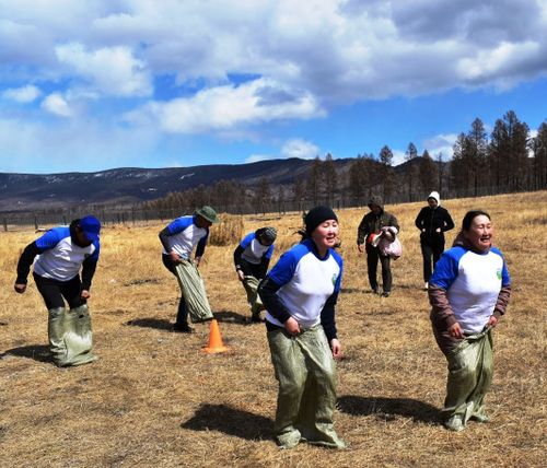 Бии-Хемде тус-чер бот-башкарылга хүнүнде спортчу оюннар