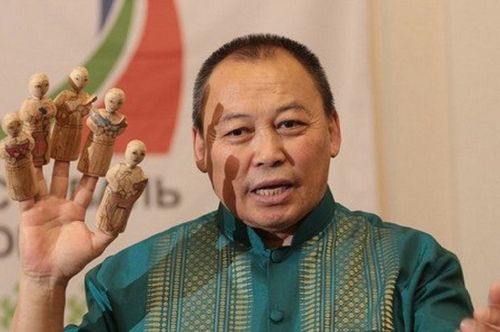 Виктор Куулар — мастер кукол и хранитель традиций пальчикового театра