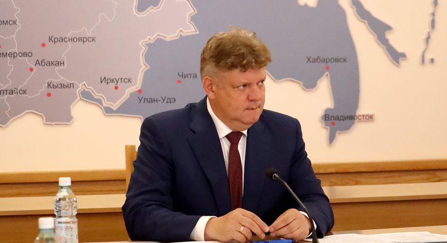Полномочный представитель провёл совещание по вопросам подготовки к летней оздоровительной кампании