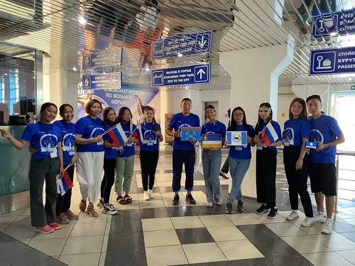 Волонтеры Тувы встречают первых участников чемпионата России по вольной борьбе