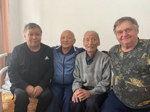 Малчыннар эмнелгезинден төөгүлер