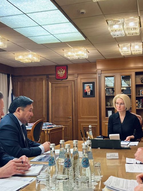 Глава Тувы встретился с Викторией Абрамченко