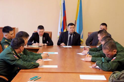 В Туве обсудили развитие Военно-спортивного центра «Воин»