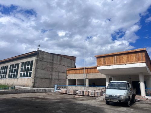 В Хову-Аксы дети проверили ход капитального ремонта в родной школе