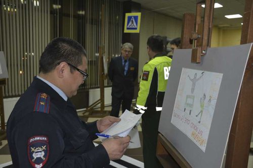 В Кызыле отметили победителей конкурса «Осторожно пешеход!»
