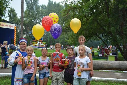 Погода в иланском на неделю. Иланский район население. Погода в Иланском. Праздники Иланского района. Иланский 2008 год.