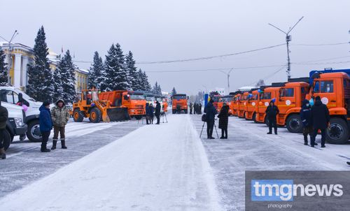 В Туву прибыла крупная партия коммунальной спецтехники