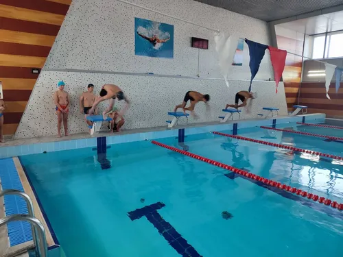 В Кызыле прошли соревнования по плаванию среди школьников