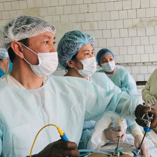 В Тандинской ЦКБ впервые прошла лапароскопическая операция