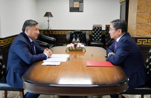 Глава Тувы встретился с новым генеральным консулом Монголии Цэндсурэном Охиндоо