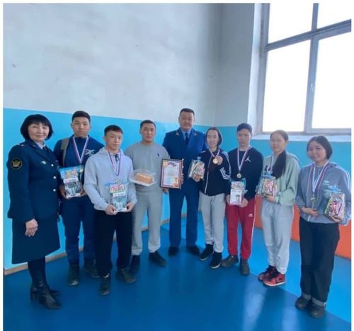 В Дзун-Хемчикском районе Прокуратура провела спортивные соревнования среди школьников